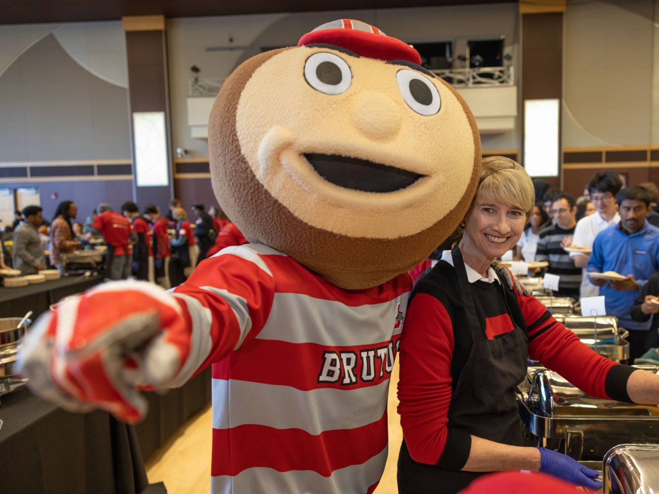 President Johnson Helps Serve Thanksgiving Dinner For Ohio State Community president-johnson-helps-serve-thanksgiving-dinner-for-ohio-state-community