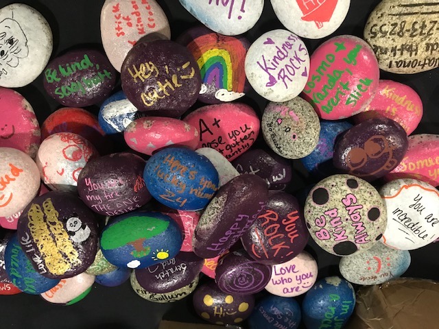 Happy Ohio Rocks Ohio State students rock some kindness