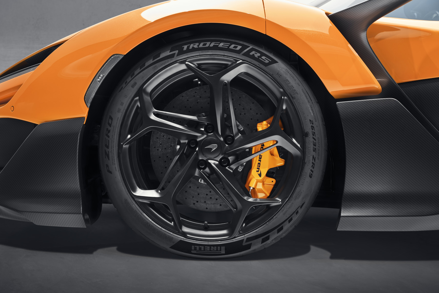 Pirelli Equips Mclaren W1 With First Supercar Tyres Made From More Than 50% Bio-Based And Recycled Materials