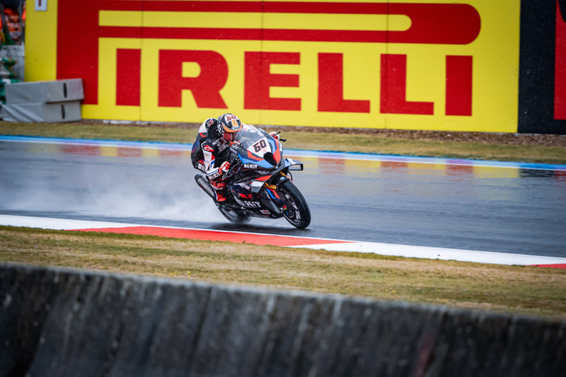 Van der Mark on the crest of the wave in Magny-Cours with the new ...