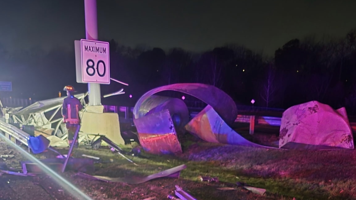 Red Hill Valley Parkway Northbound Closed Following Transport Truck