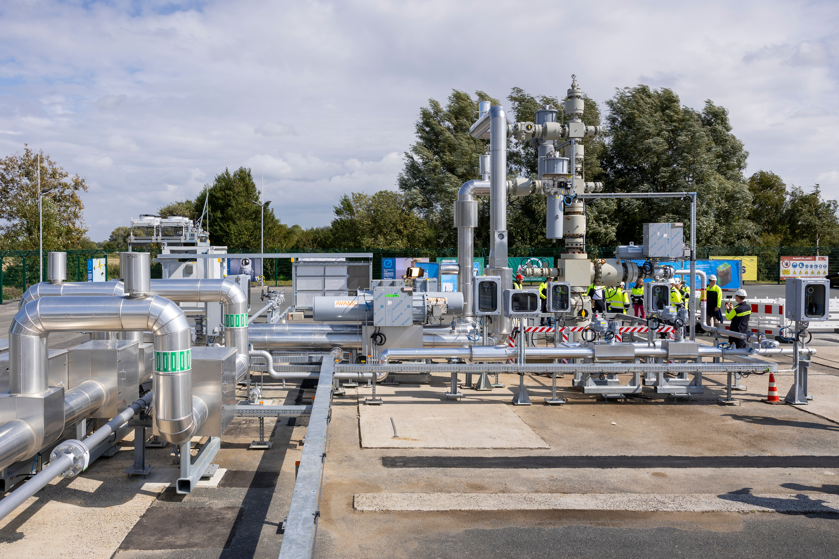 Uniper opens new storage facility for green hydrogen in Krummhörn