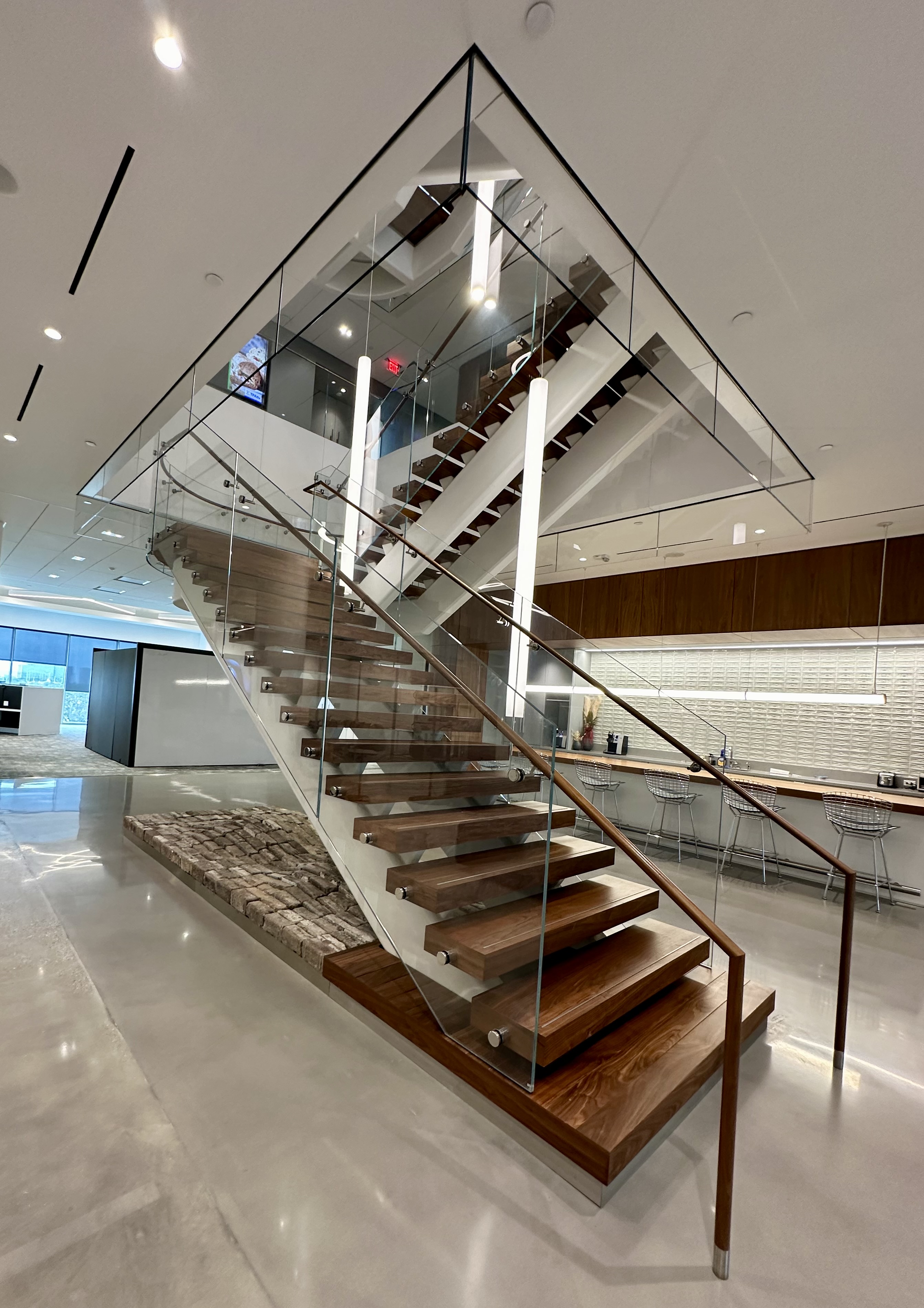 AIRPORT AUTHORITY ADMINISTRATION BUILDING EARNS LEED GOLD visual data 6