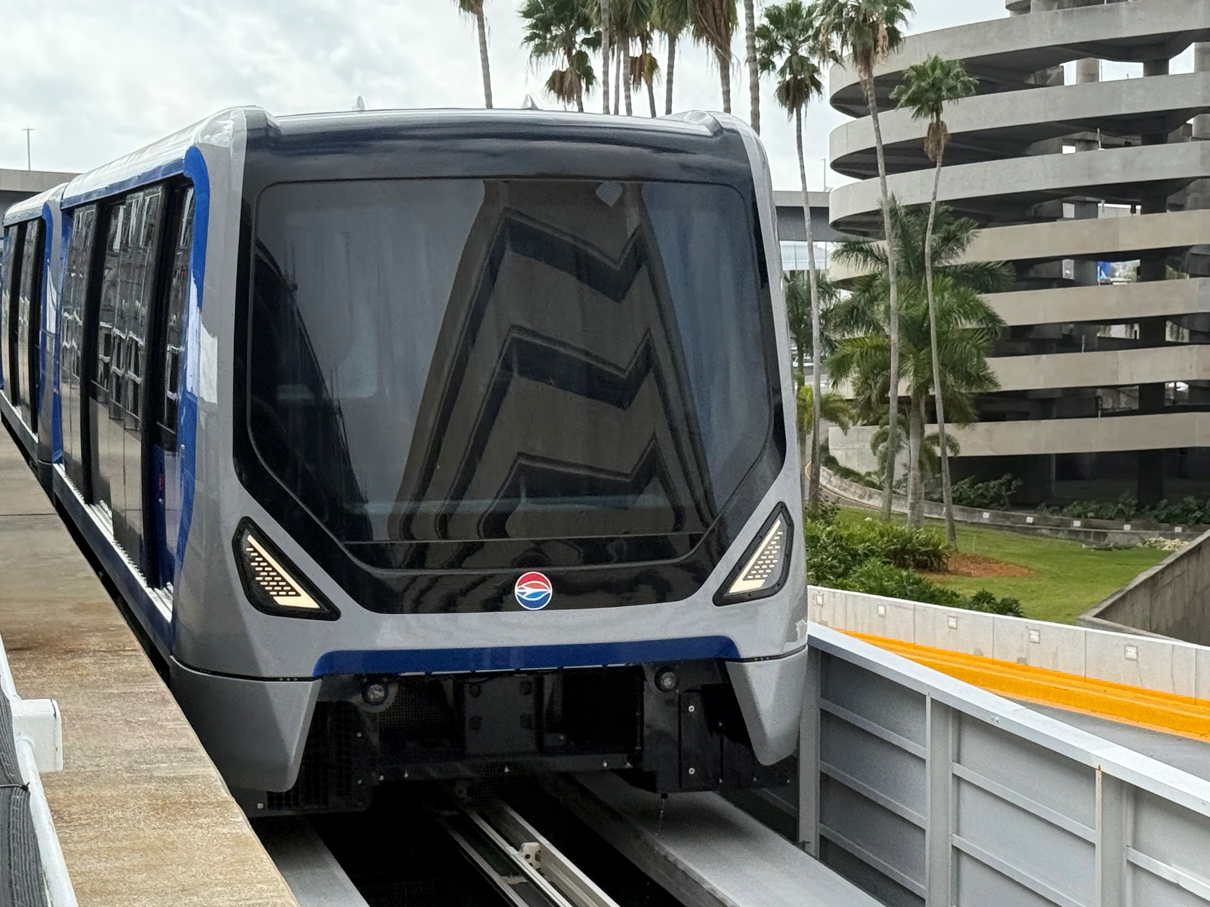 TPA starts up new Blue Shuttles at Airsides A and C