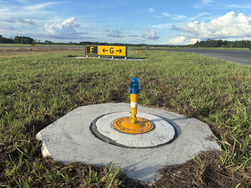 VDF project taxiway edge light
