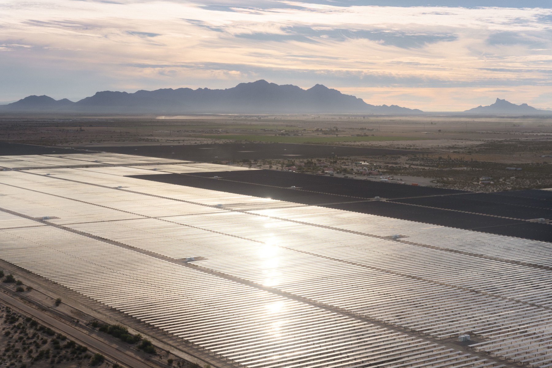 SRP, Meta and AES unveiled 100-MW West Line Solar