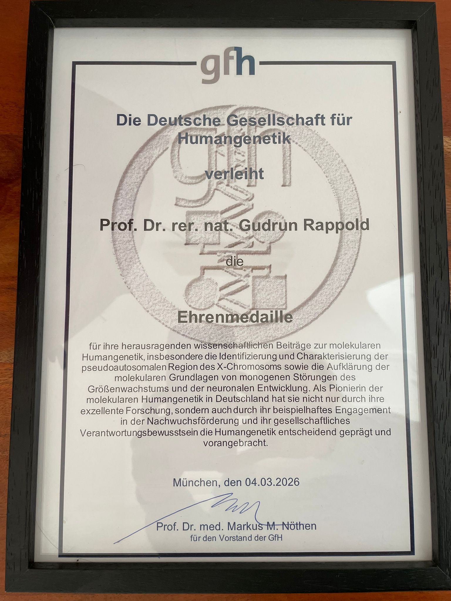 Frederick Rappold Prof. Gudrun Rappold erhält Ehrenmedaille der Deutschen Gesellschaft ...