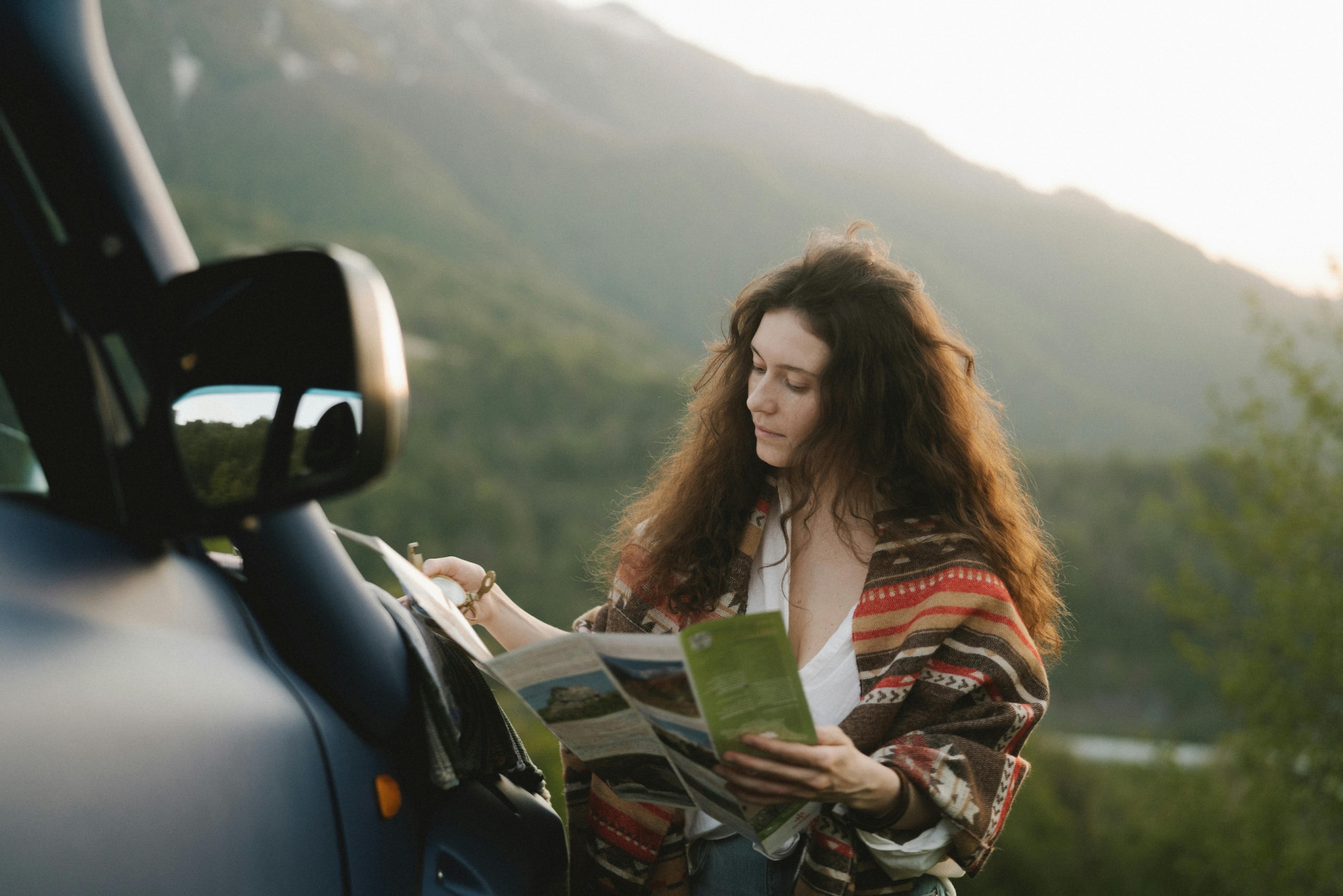 travel-planning-pexels-anastasia-shuraeva-8033781 travel-planning-pexels-anastasia-shuraeva-8033781