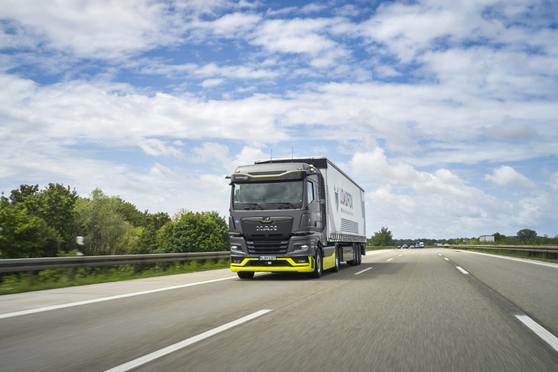MAN-Bayernflotte_FC_Trucks_02