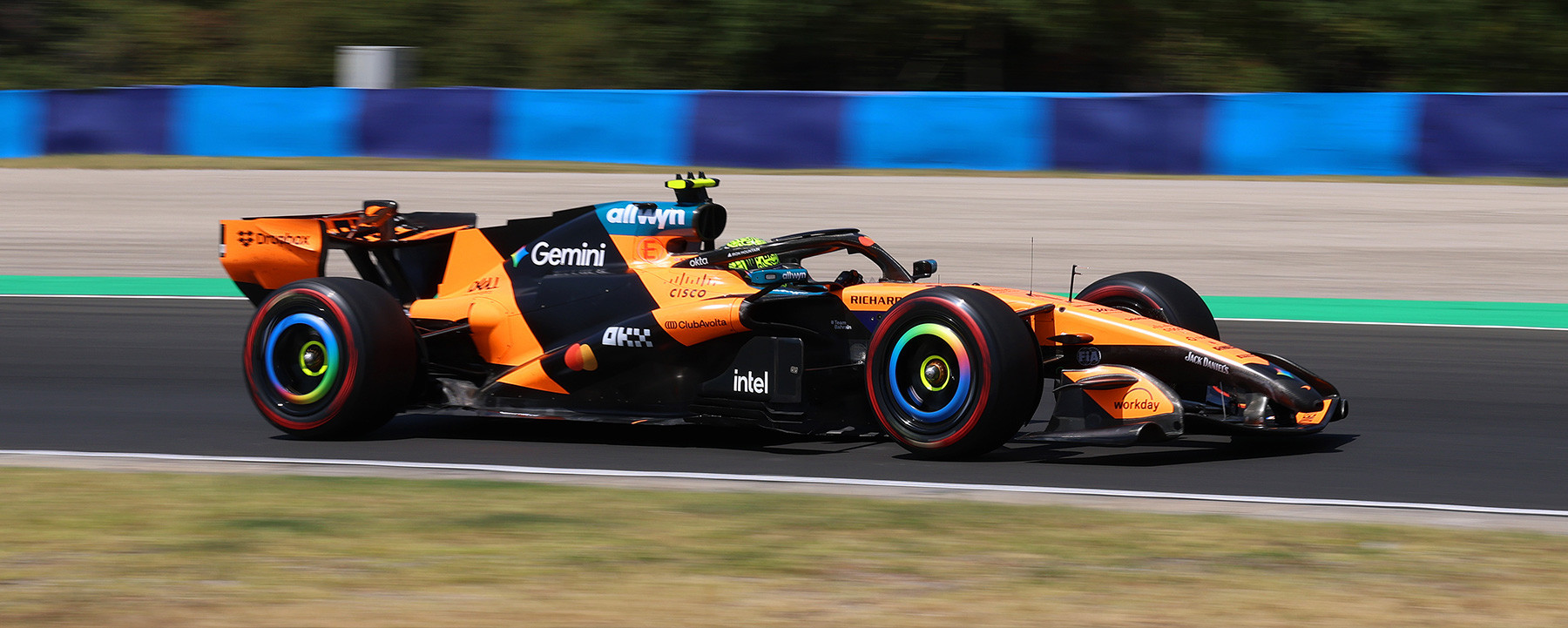 Norris on pole in Hungary, tyre sets will shape tomorrow’s strategies