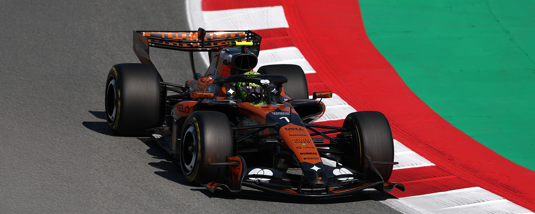 In the Barcelona heat, a Friday focused on young drivers