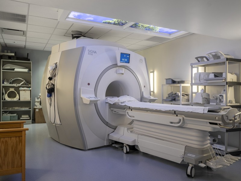hss-study-finds-that-mri-identifies-adverse-tissue-reactions-are-common