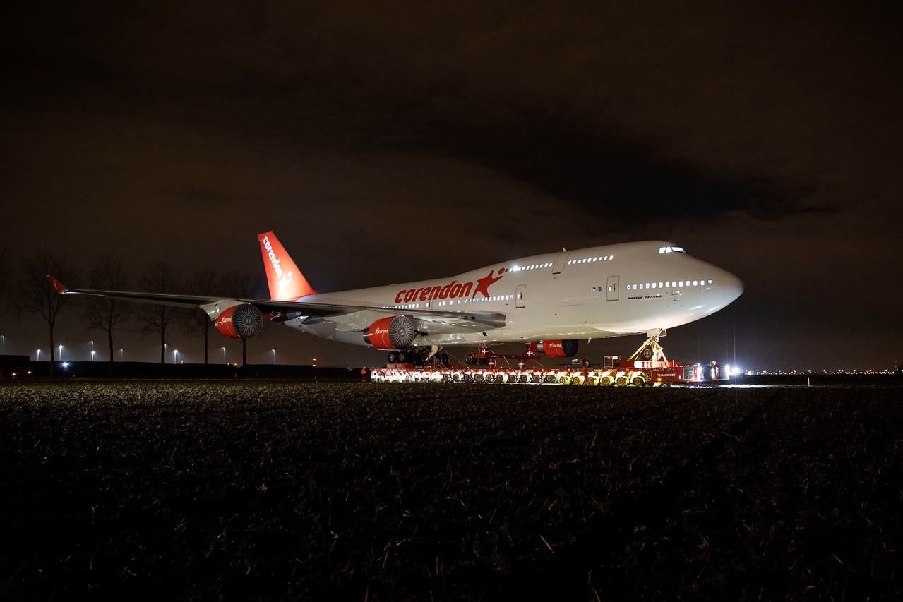 Take-off Corendon Boeing 747