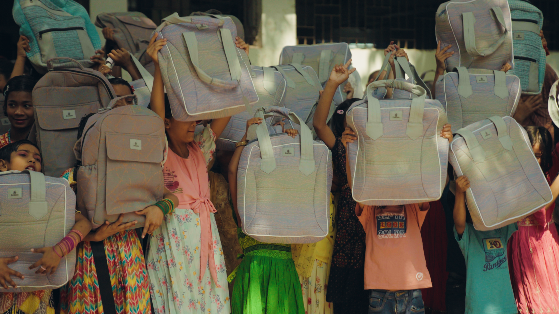 Emirates Aircrafted bags donated to 700 Students in Asia