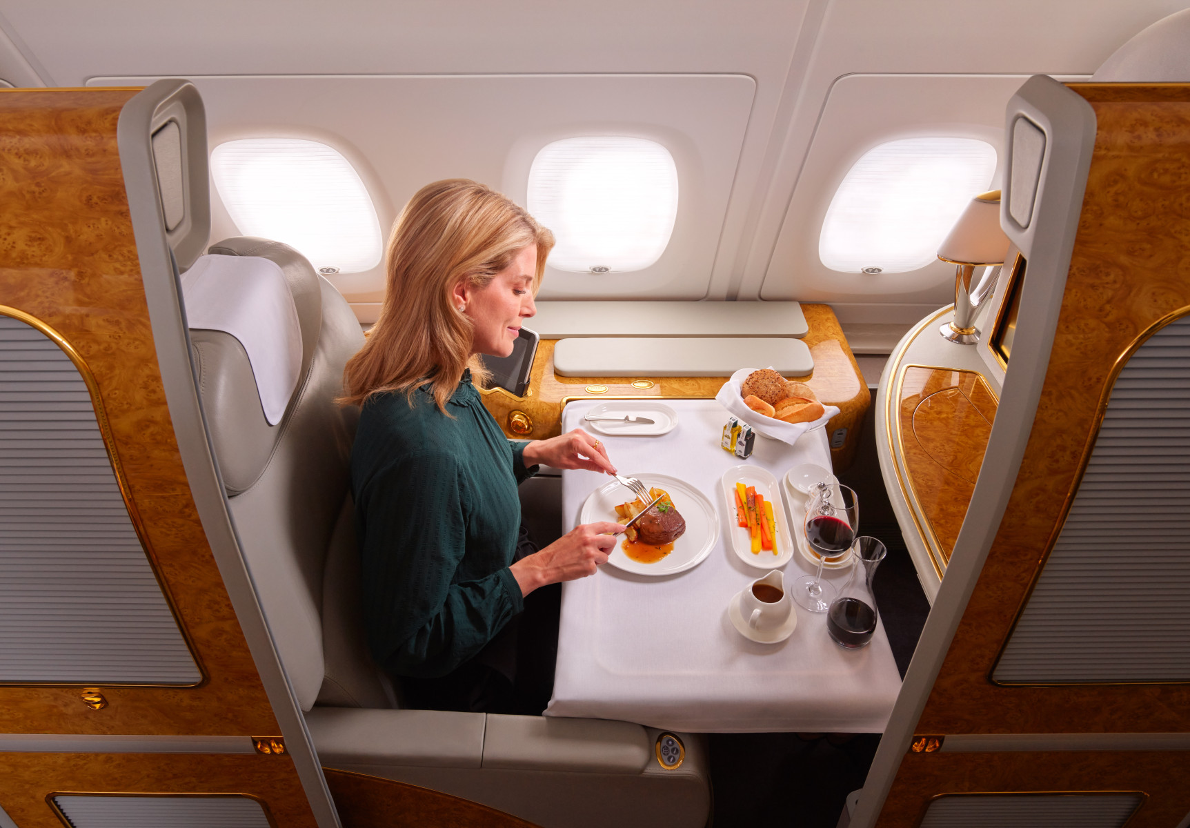 P_4327_A380_Day5_3F1_Talent_106398_v4_RGB