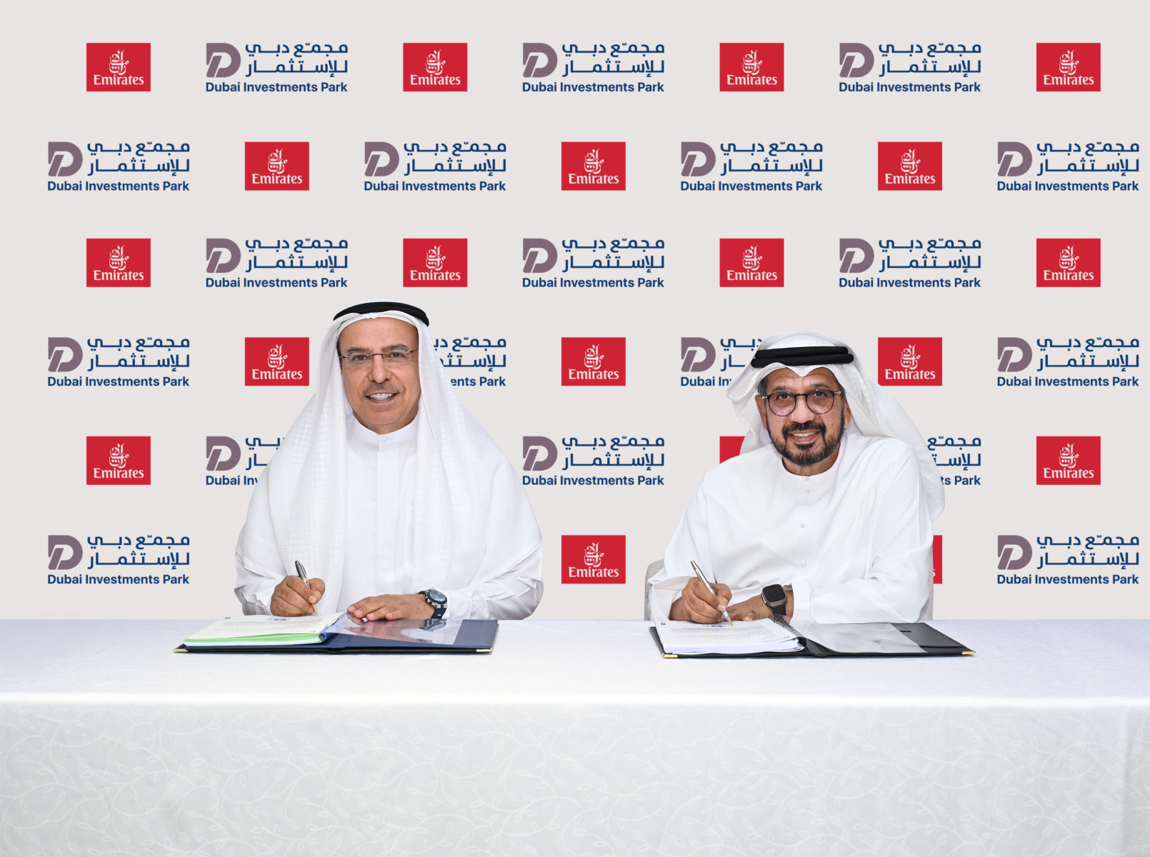 Signing 1_CC Village