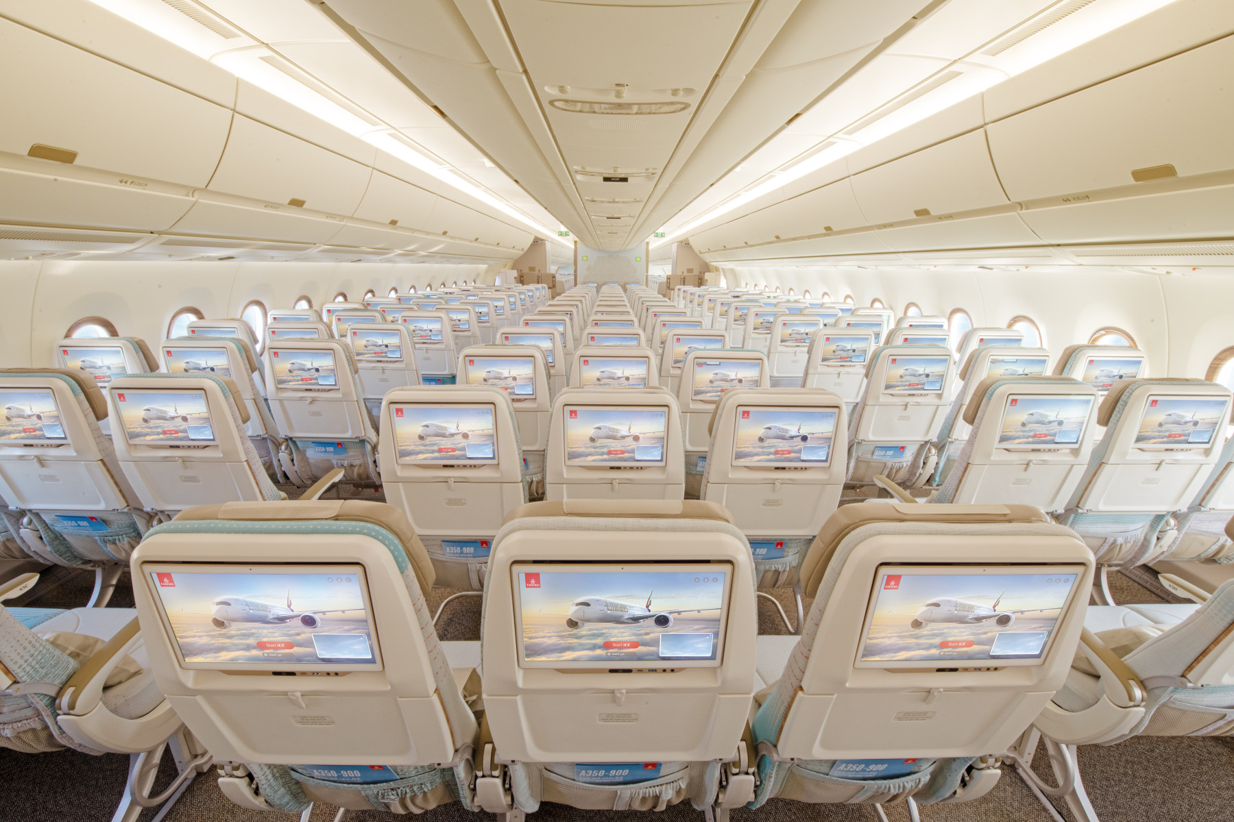 Emirates-A350-economy-class_1