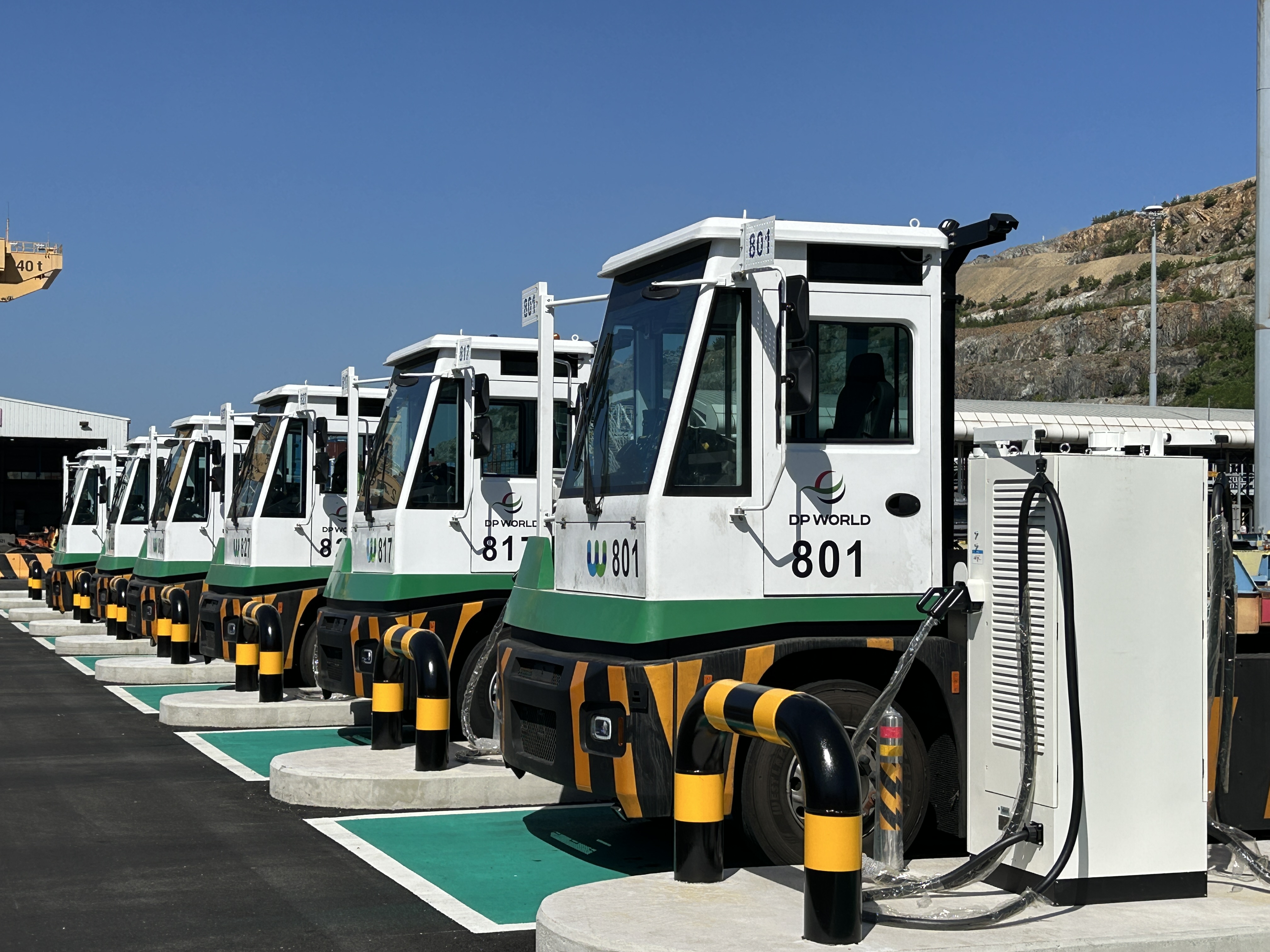 DP WORLD DEPLOYS 55 ELECTRIC YARD TRACTORS AT SOUTH KOREA’S BUSAN TERMINAL