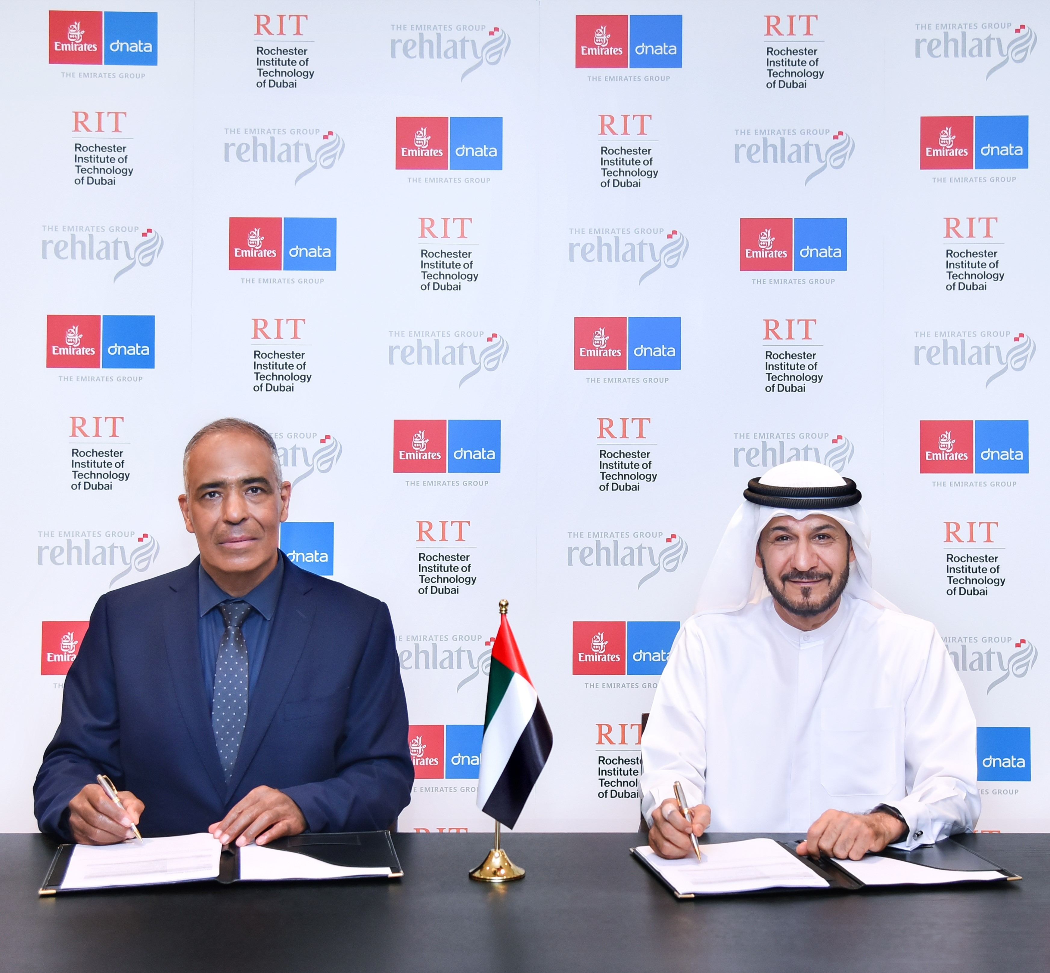 AIRCRAFT MAINTENANCE ENGINEER LICENSE AMEL SCHOLARSHIP PROGRAMME EMIRATISATION visual data 2