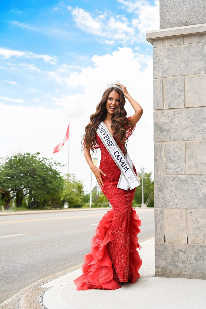 Aslihan_MissUniverseCanada_1