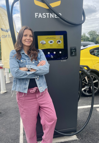 Ginny Buckley Fastned is MY driveway