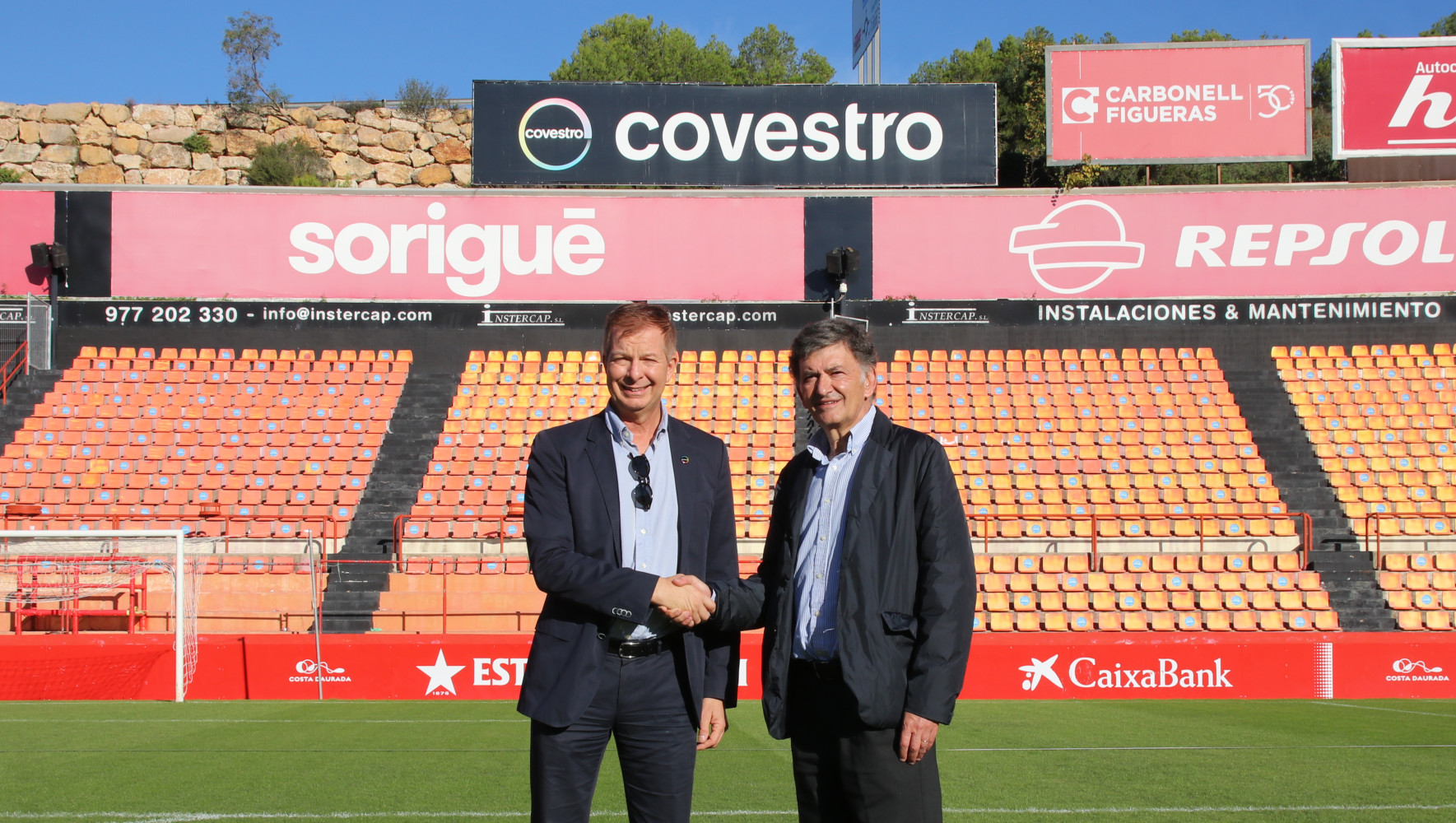 20231026_Covestro y el N&agrave;stic de Tarragona renuevan su patrocinio para fomentar los valores del deporte en equipo