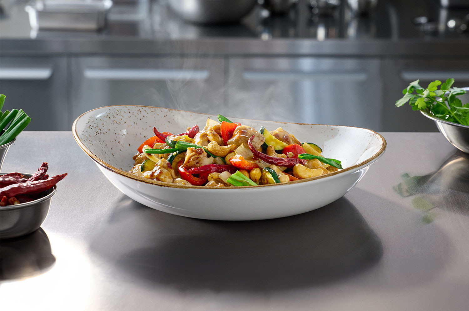 Aqua &amp; Luna Sukhothai_ThaiCashewChicken