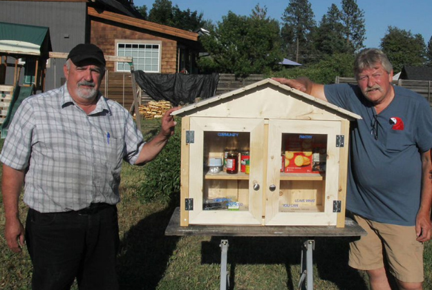 Community Food Pantries Help Neighbours In Need
