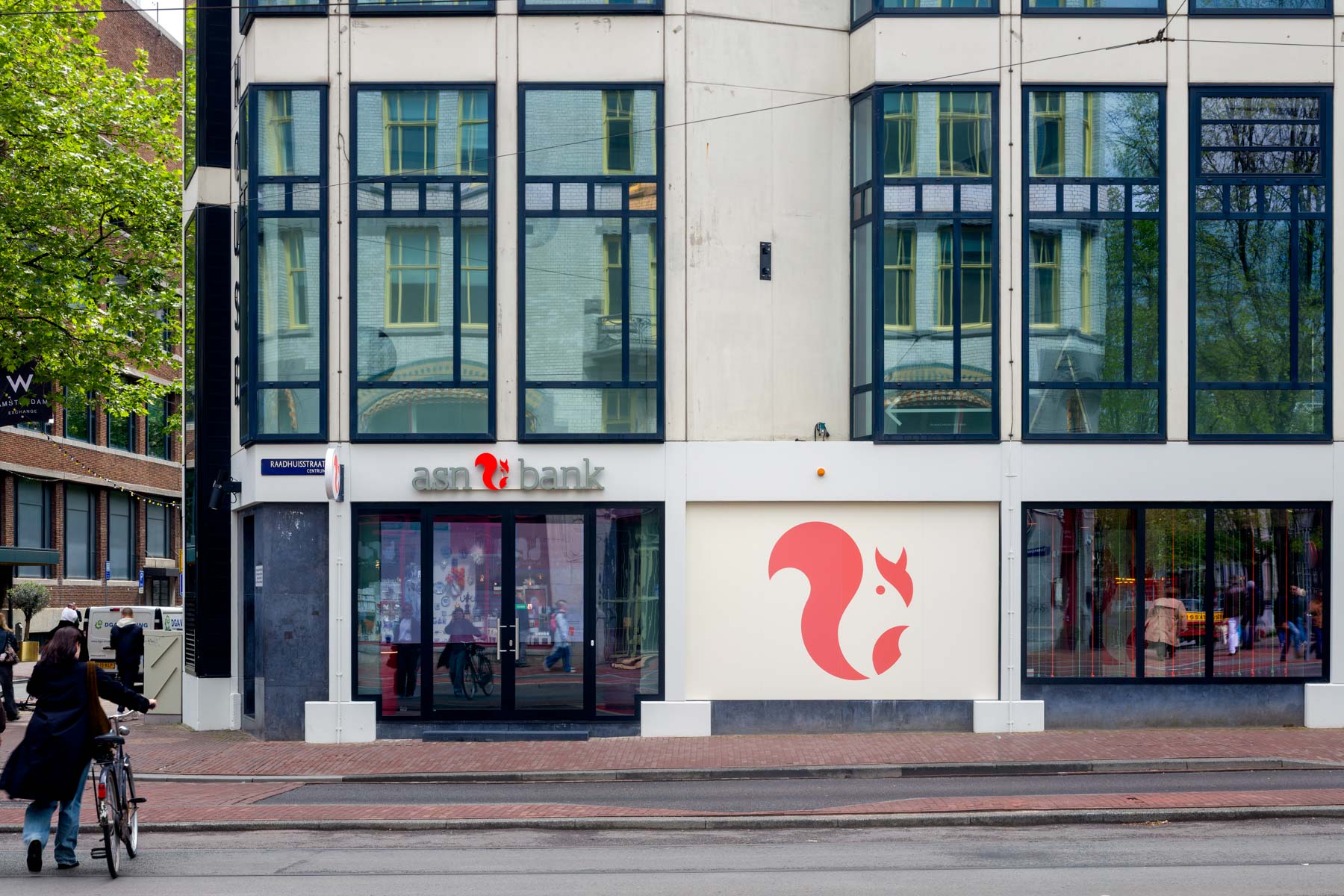 ASN Bank opent flagshipstore in Amsterdam