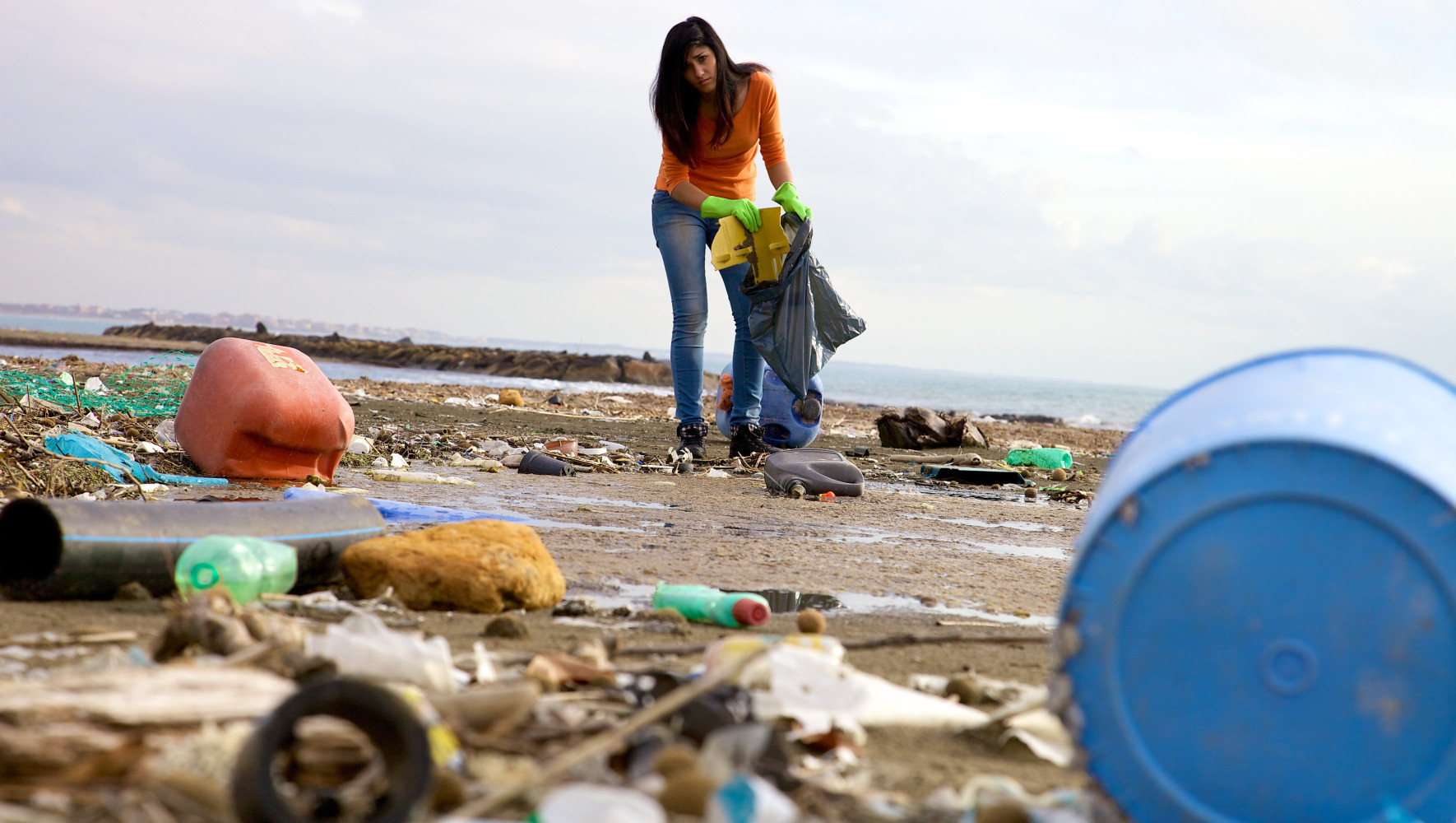 22042024_Earth Day lesson: efficient use of plastics and more recycling_waste