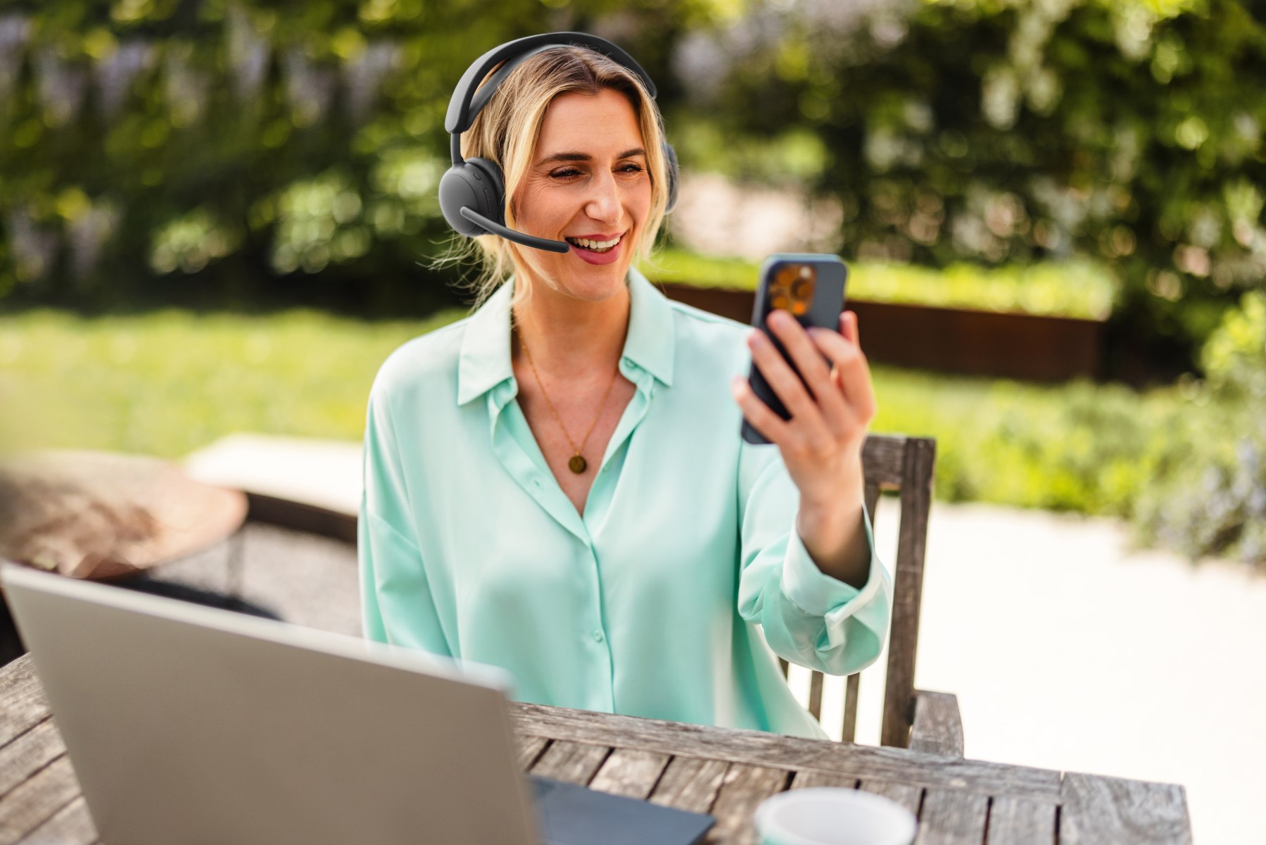 ロジクール、ワイヤレスヘッドセット「Zone Wireless 2 ES」と有線