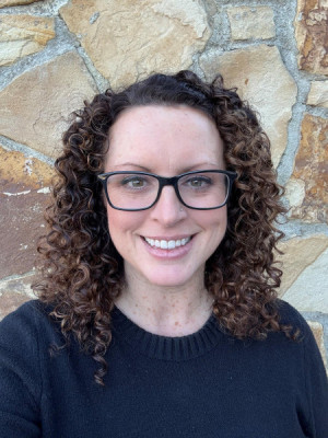 Kate DeVore headshot