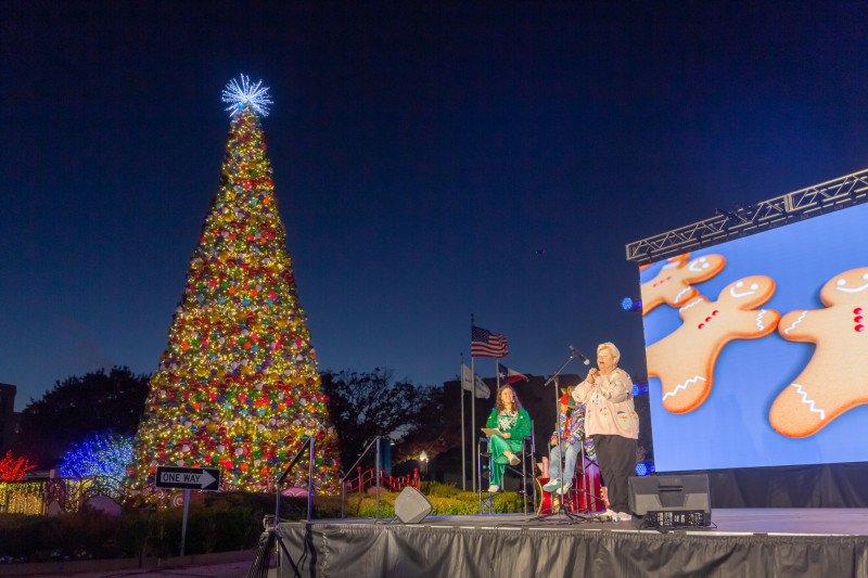 231209-ChristmasExtravaganza-4941