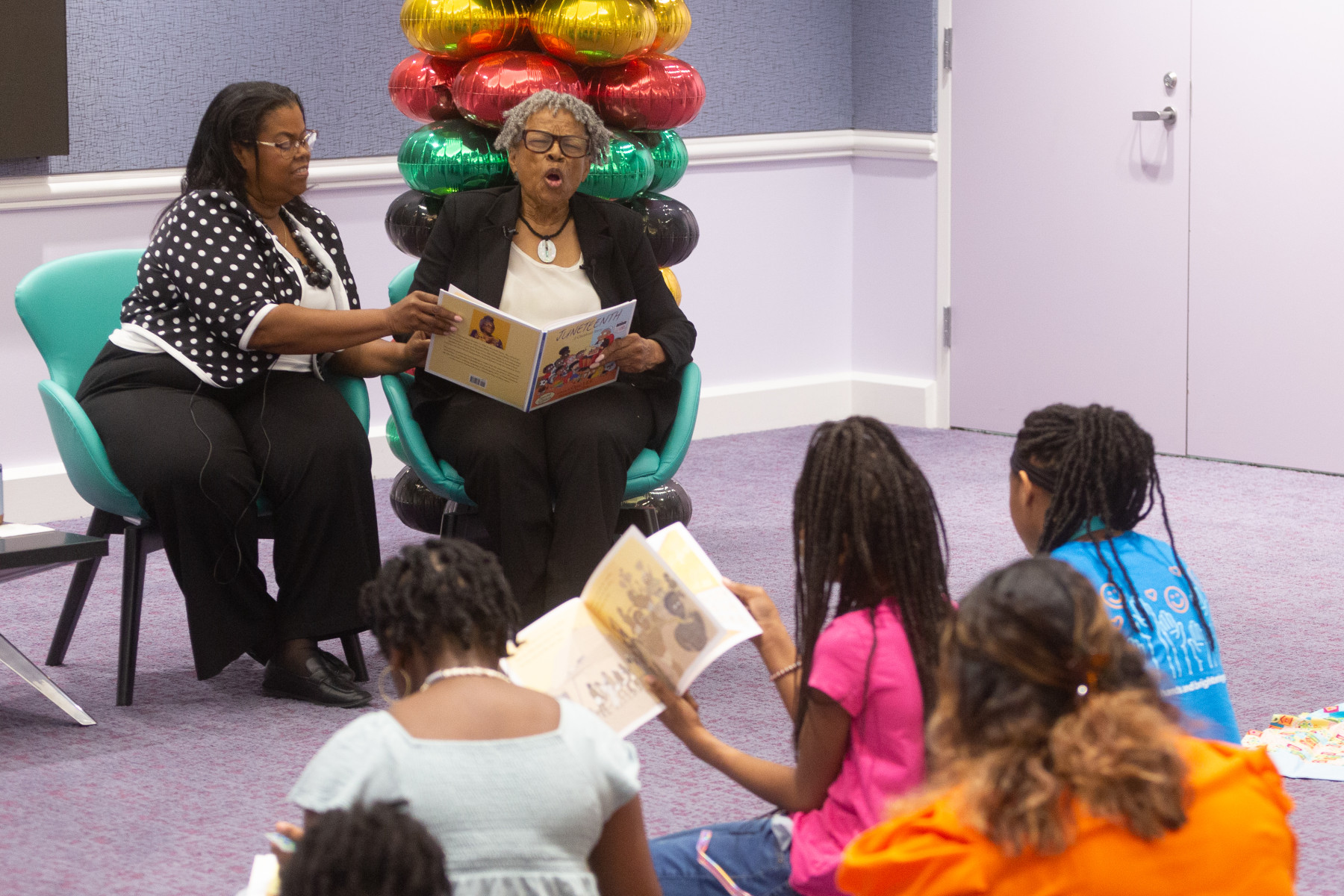 Opal Lee and Dione Sims Visit Cook Childrens (12)