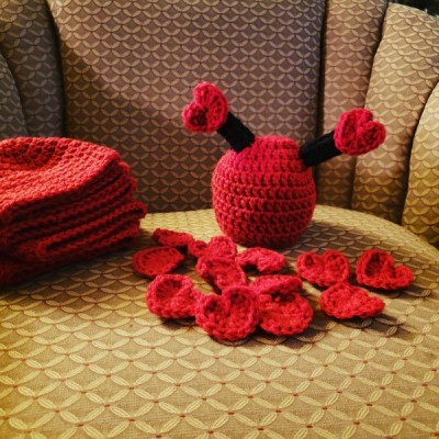 Heart hat 2023