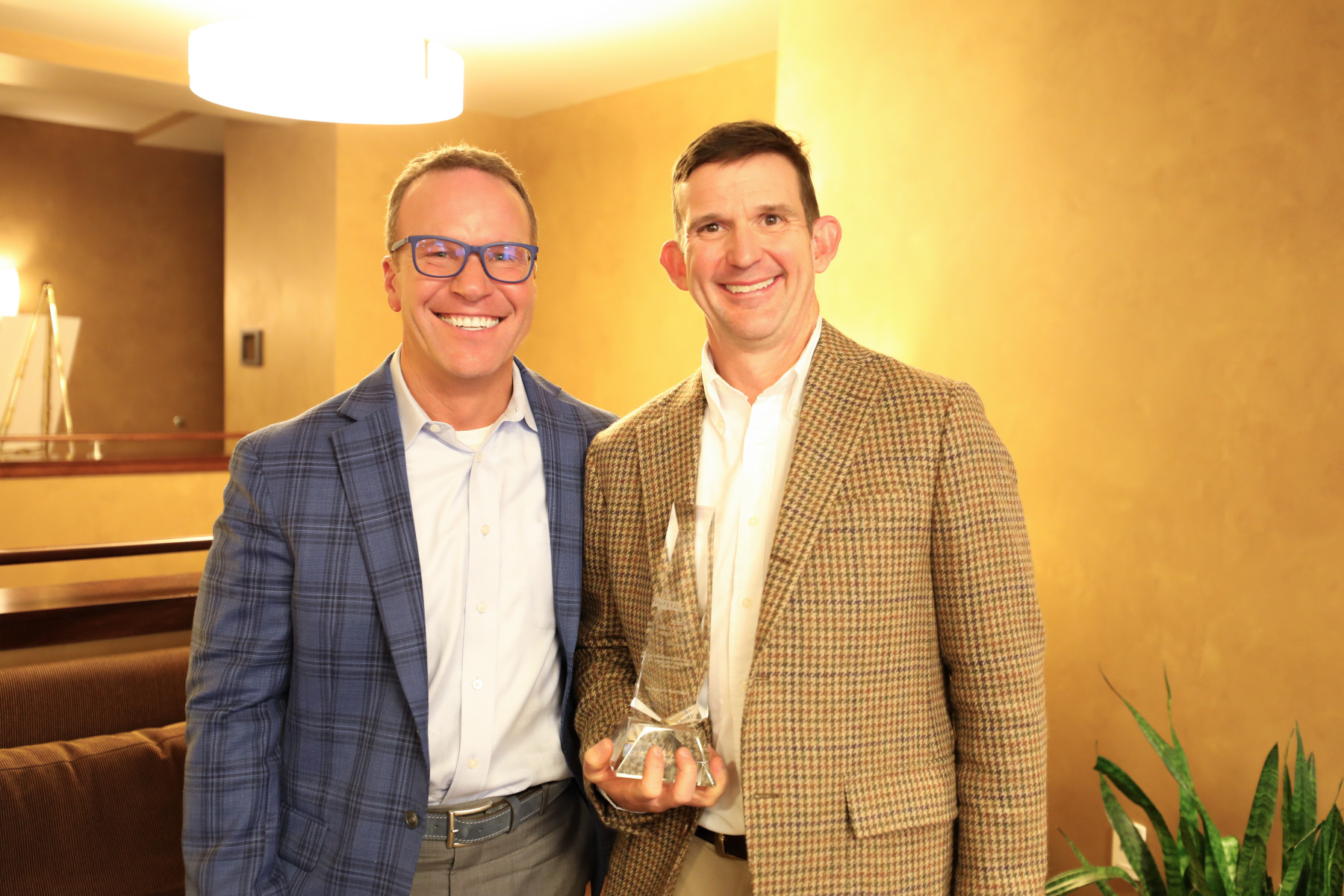 Intermountain St. Vincent Regional Hospital Honored with 2025 Innovation in Healthcare Award for Excellence in Robotic Surgery