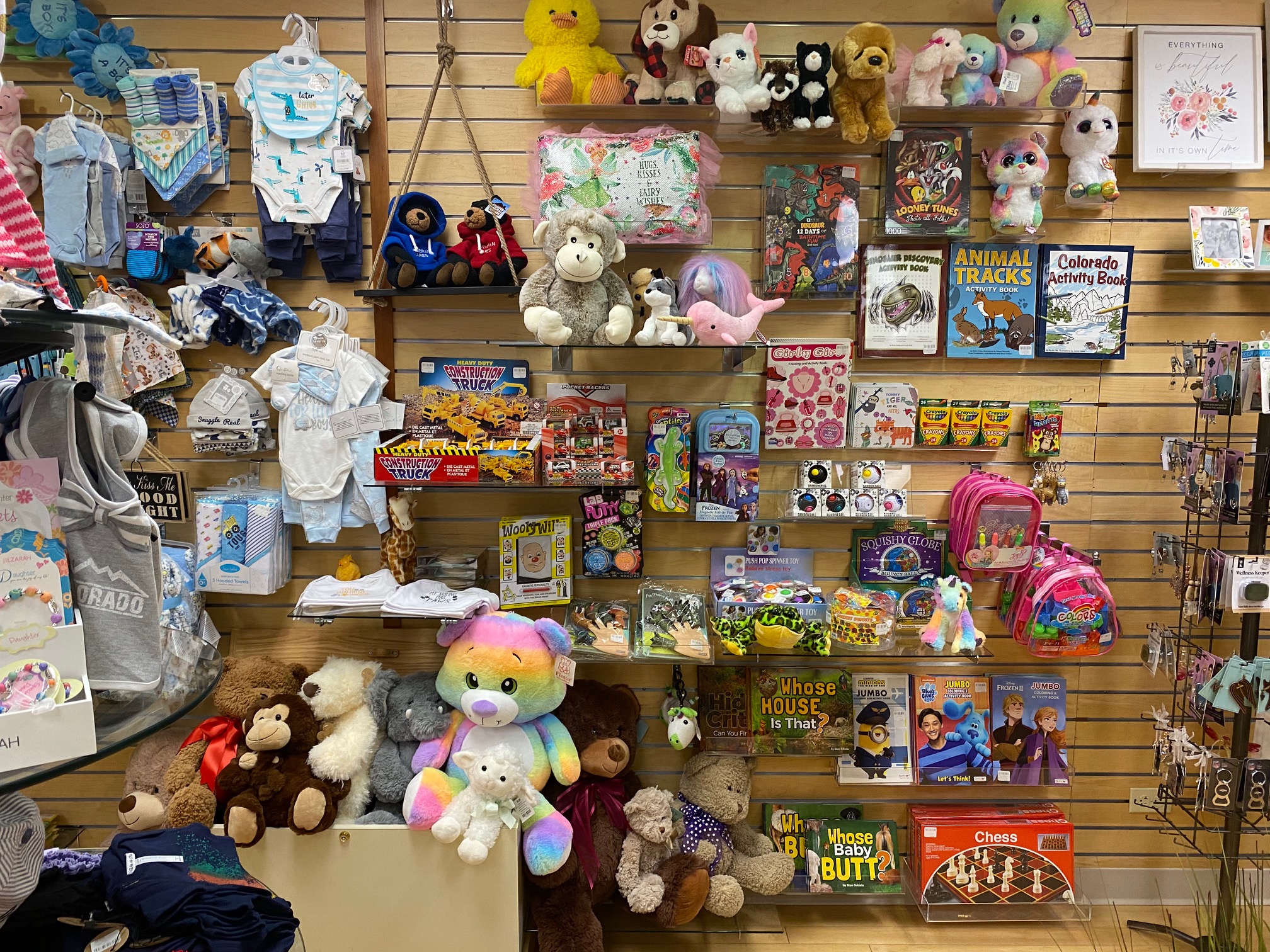 Lutheran s Gift Shop Reopens