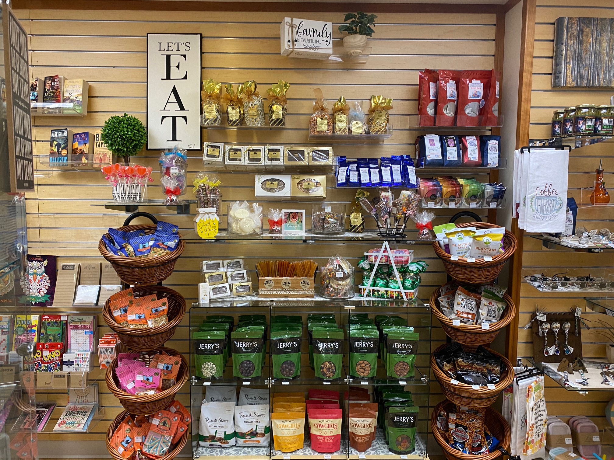 Lutheran’s Gift Shop Reopens