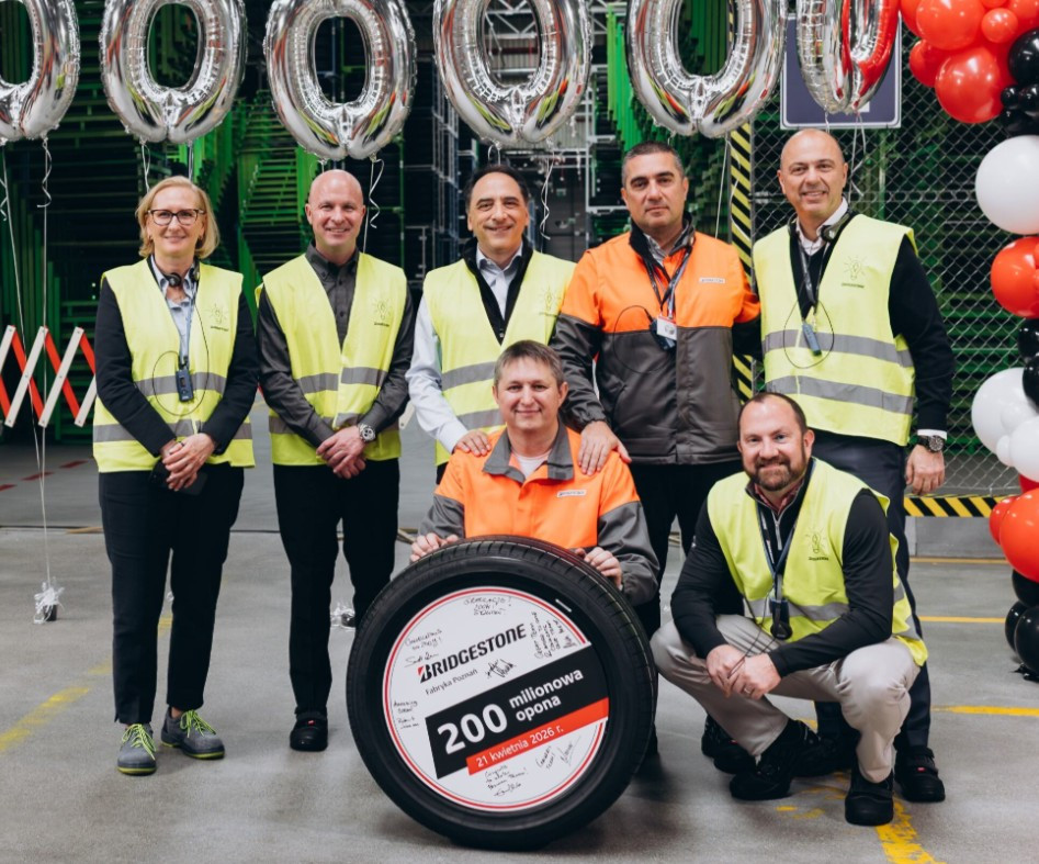 Bridgestone Werk Poznań feiert Produktion von 200 Millionen Reifen_2