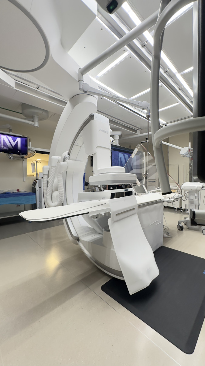 New Hybrid Vascular OR Brings Advanced Care to South Suburbs New Hybrid Vascular OR Brings Advanced Care to South Suburbs