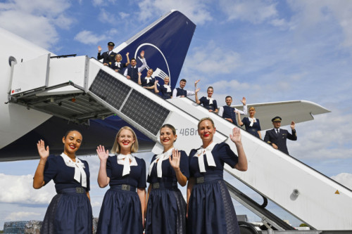 Lufthansa kalkışını 2026 Oktoberfest'i için yeni kıyafetle yapıyor