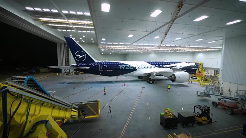 Lufthansa introduces a new 100th Anniversary “Crane” livery on new