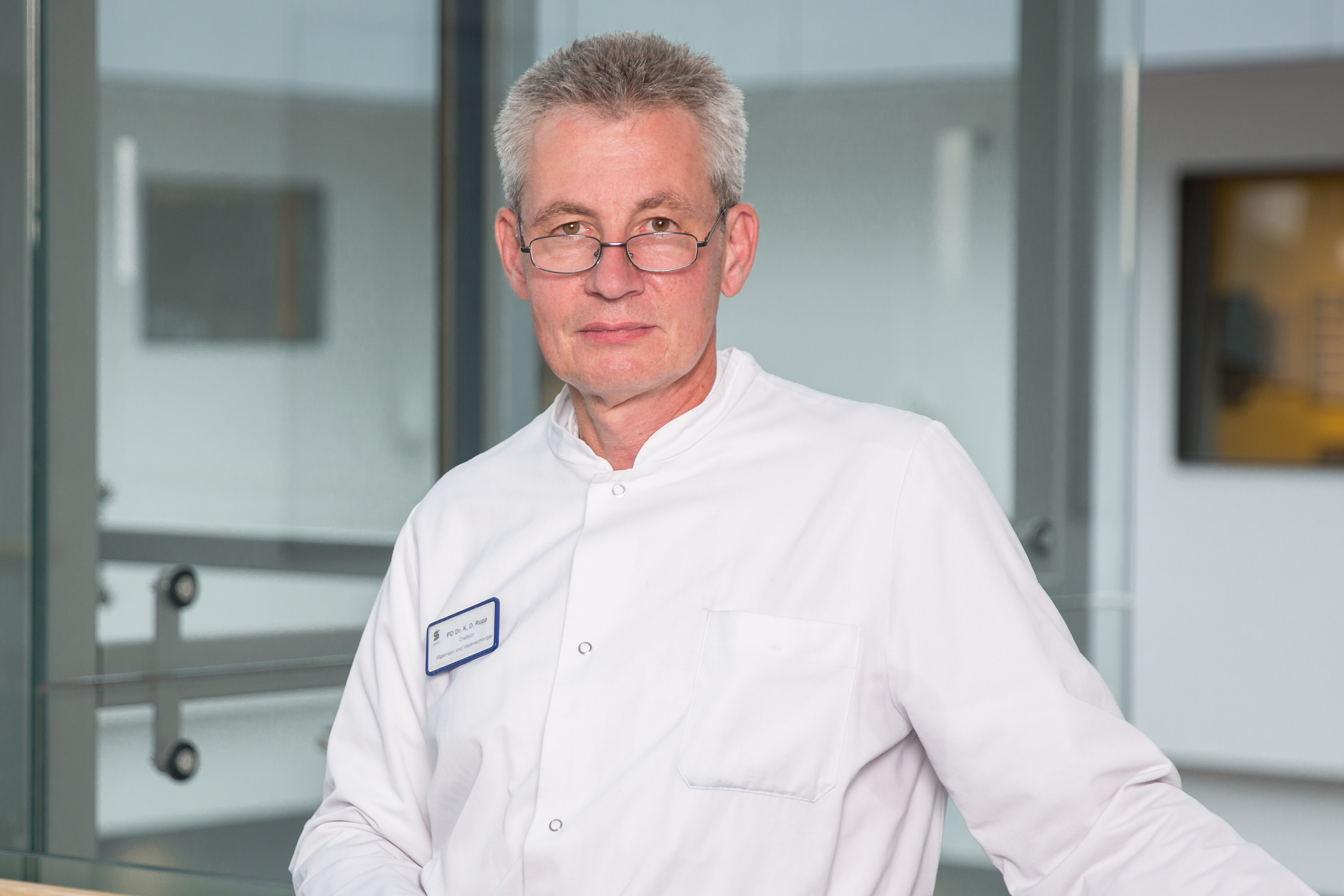 Sana zentralisiert die Kolo-Proktologie in Remscheid