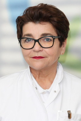 Dr. medic./IMF C.-N. Dorela Erk