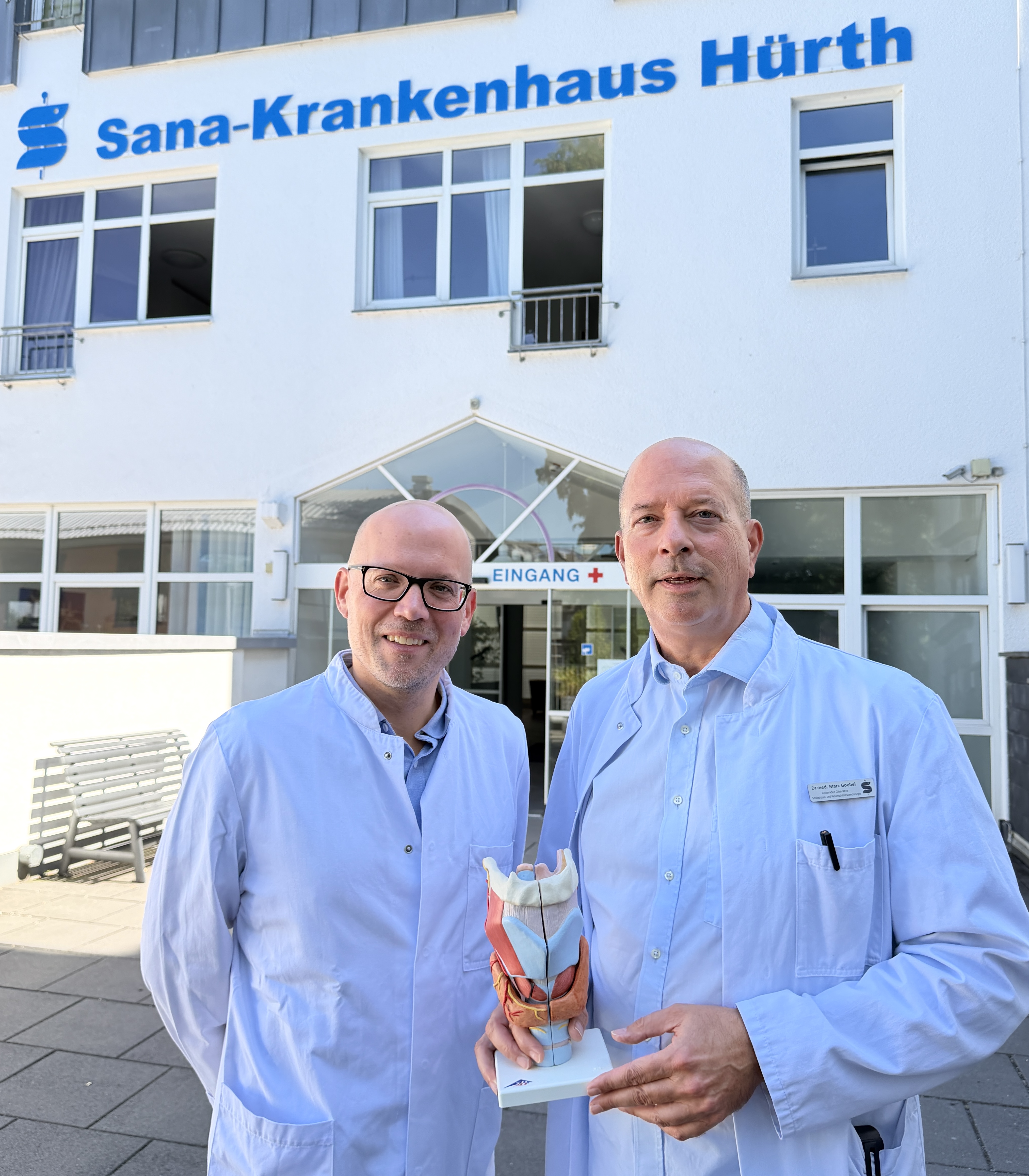 Dr. Pöhnert, ab September 2026, Leitender Oberarzt; Dr. Goebel, ab September neuer Chefarzt des Hürther Schilddüsenzentrums