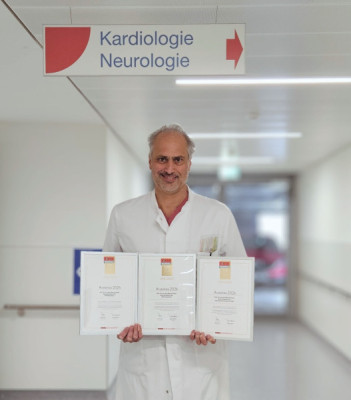 Prof. Anil-Martin Sinha Fokus Urkunde