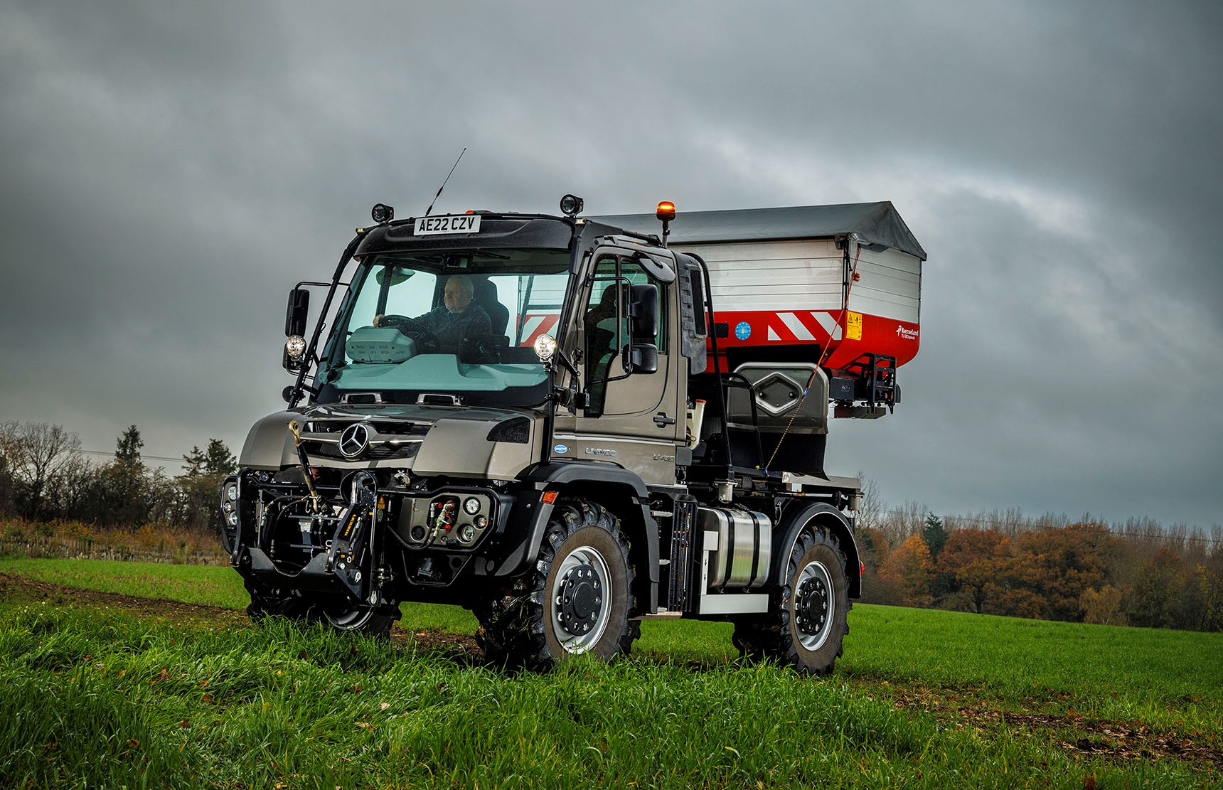 Home Farm (Charlton) Estates’ MercedesBenz Unimog steers straight and true with Topcon RTK GNSS