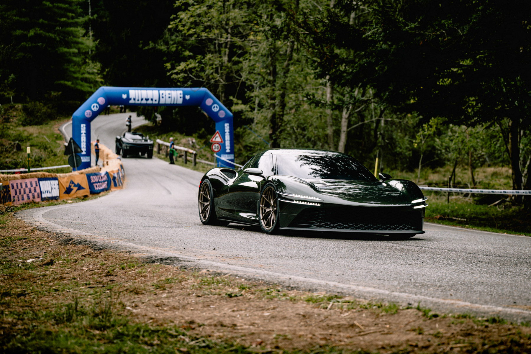 GENESIS SHOWCASES MAGMA GT AND X SKORPIO CONCEPTS IN DYNAMIC DEBUT AT TUTTO BENE HILLCLIMB