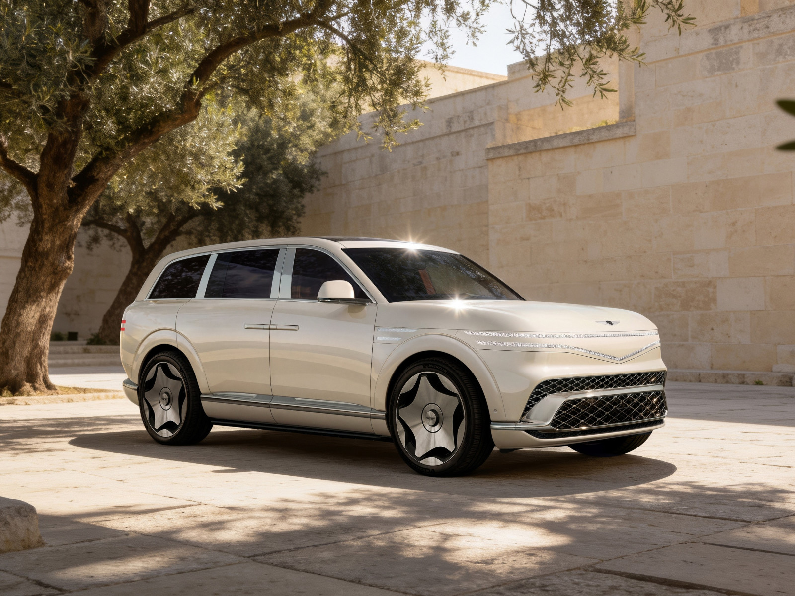 Genesis GV90 Neolun бежевого цвета