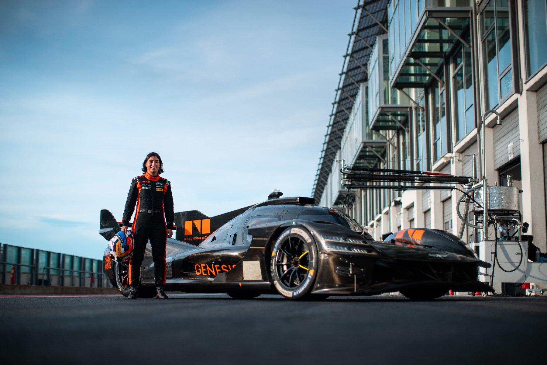 JAMIE CHADWICK COMPLETES FIRST LAPS ABOARD GMR-001 HYPERCAR